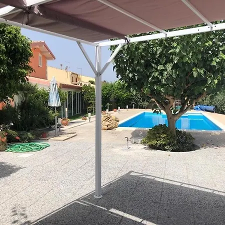 Holiday home Lovely Independent *